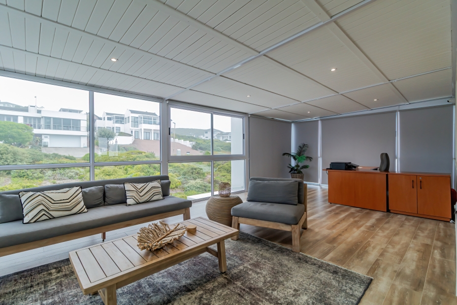 4 Bedroom Property for Sale in Pearl Bay Western Cape